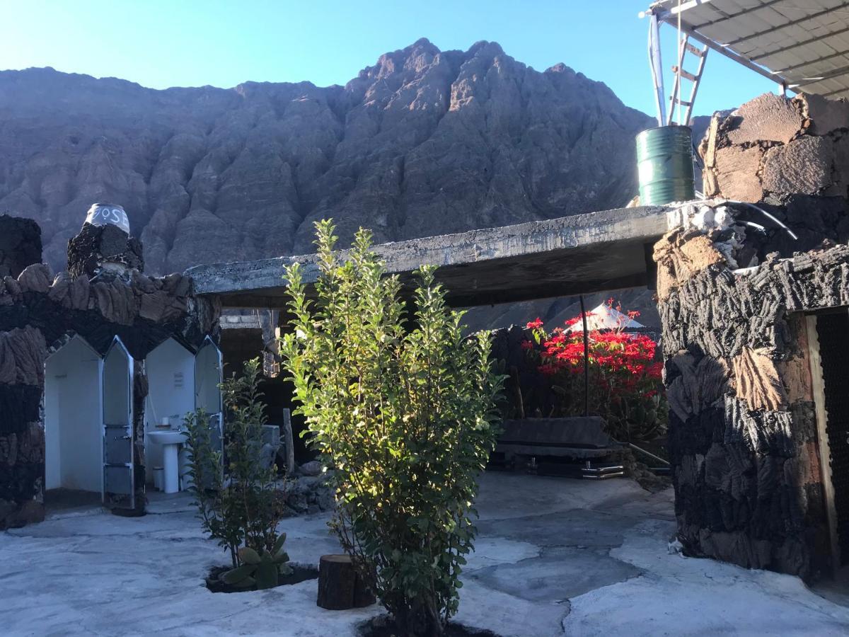 Pensao Repouso Alegre Turismo E Aventura Panzió Portela Kültér fotó