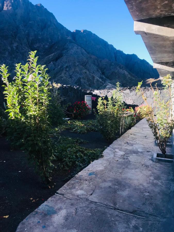 Pensao Repouso Alegre Turismo E Aventura Panzió Portela Kültér fotó
